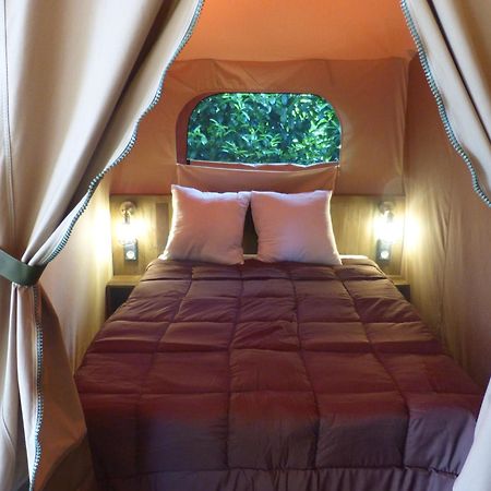 Camping Le Clos De La Lere Cayriech Экстерьер фото